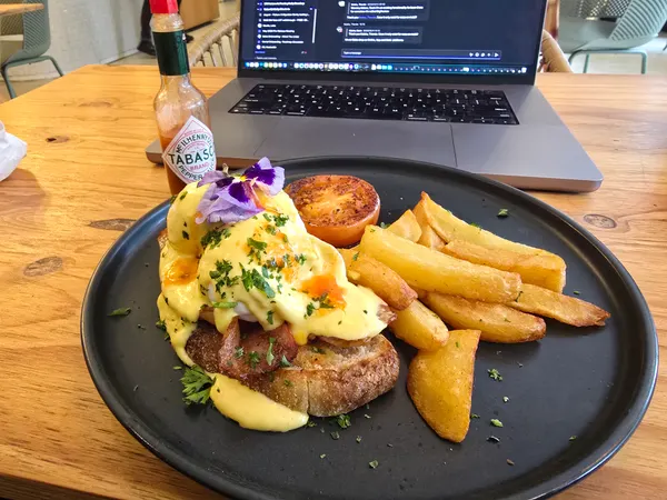 Cafe Mira